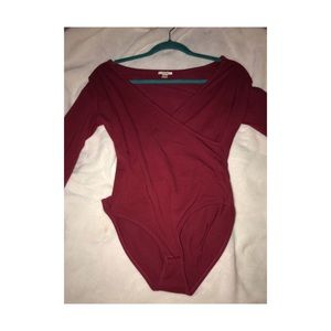 Long sleeve burgundy v- neck body suit